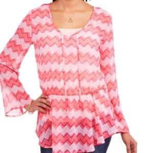 NWT Bell Sleeve blouse